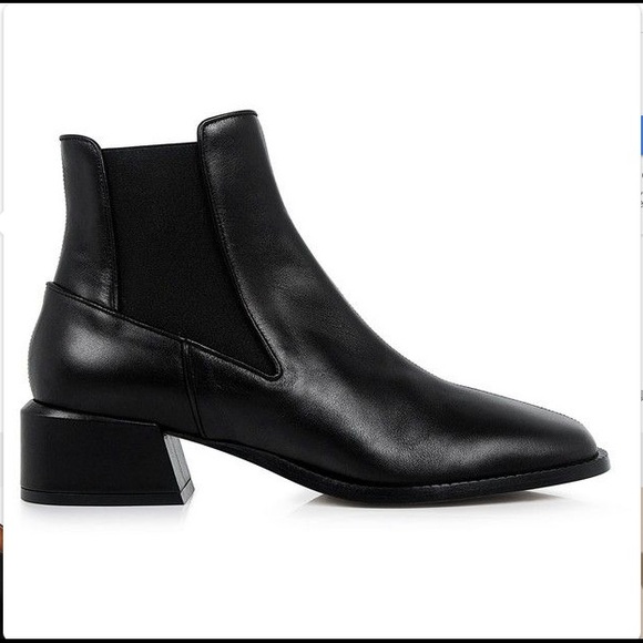 Tibi Dakota Chelsea Boots - Picture 3 of 8